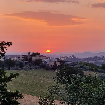 Campsite Camping San Procolo Monte Vidon Combatte